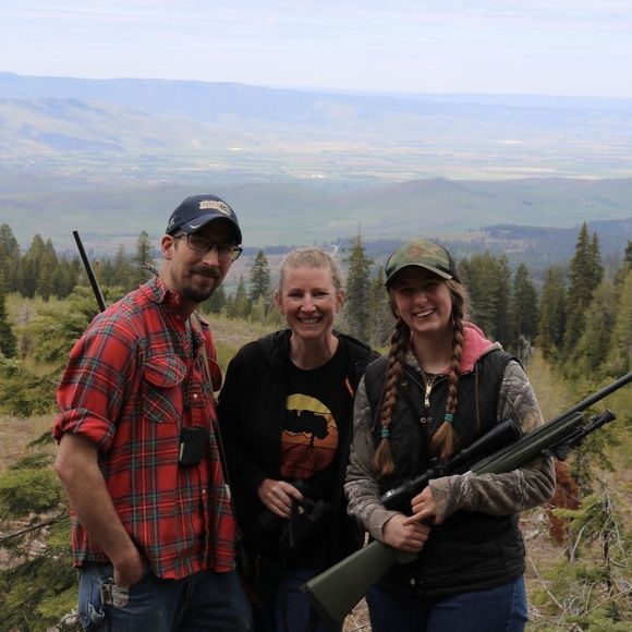 Meet your Posher, Dakota - Picture 1 of 1